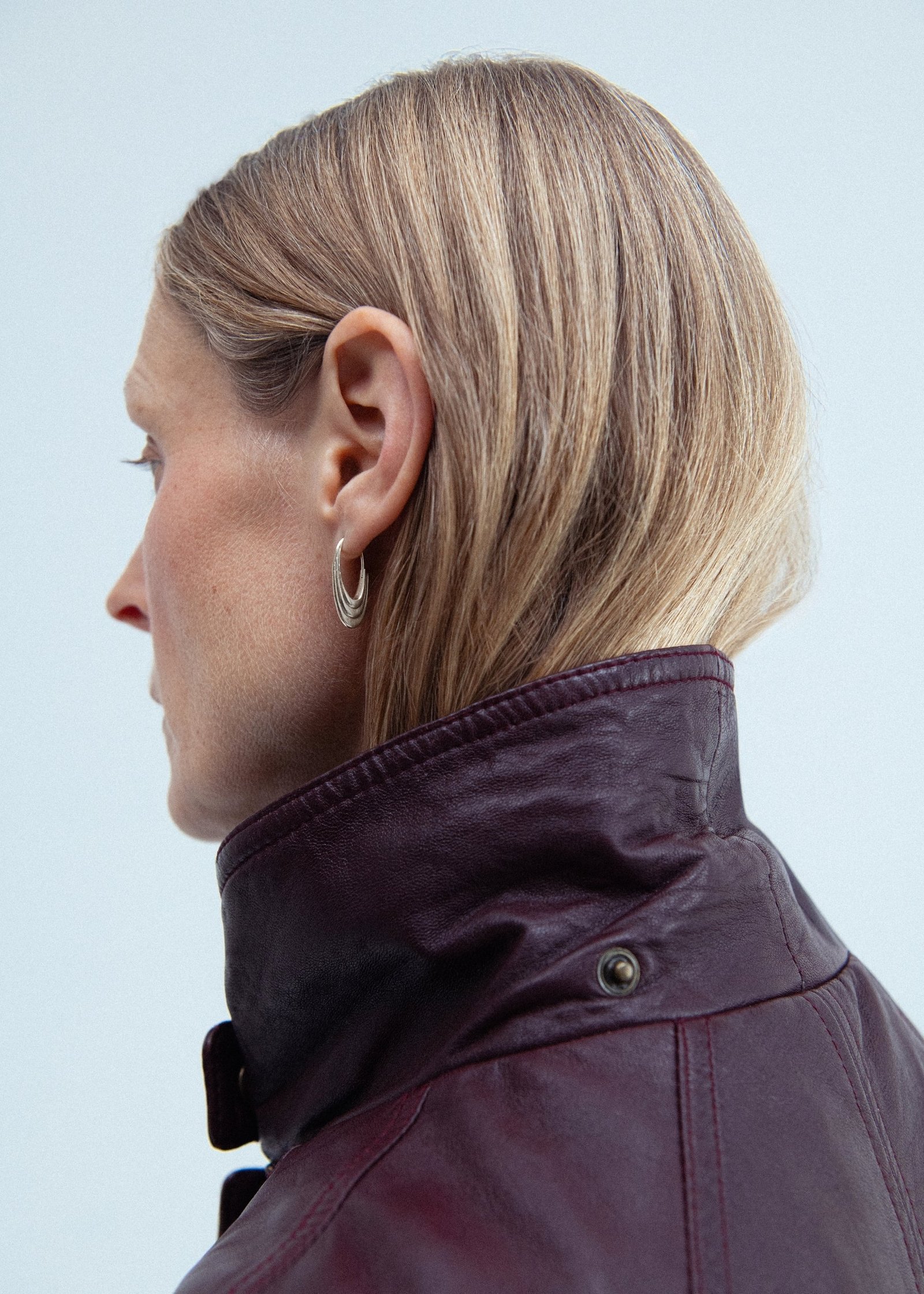 Large Roscida Ridged Hoops - Image 2