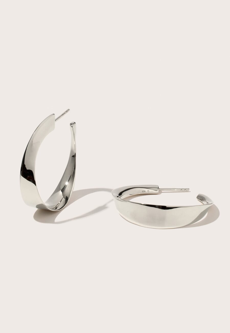Twisted Wave Hoops
